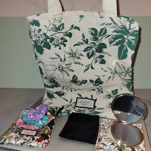 Gucci Handbags - Gucci Beauty Bundle 💄✨ — Canvas Tote 👜, Scrunchies 🎀, and Mirror Compact 🪞💕